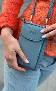 Trendy Clutch Forever