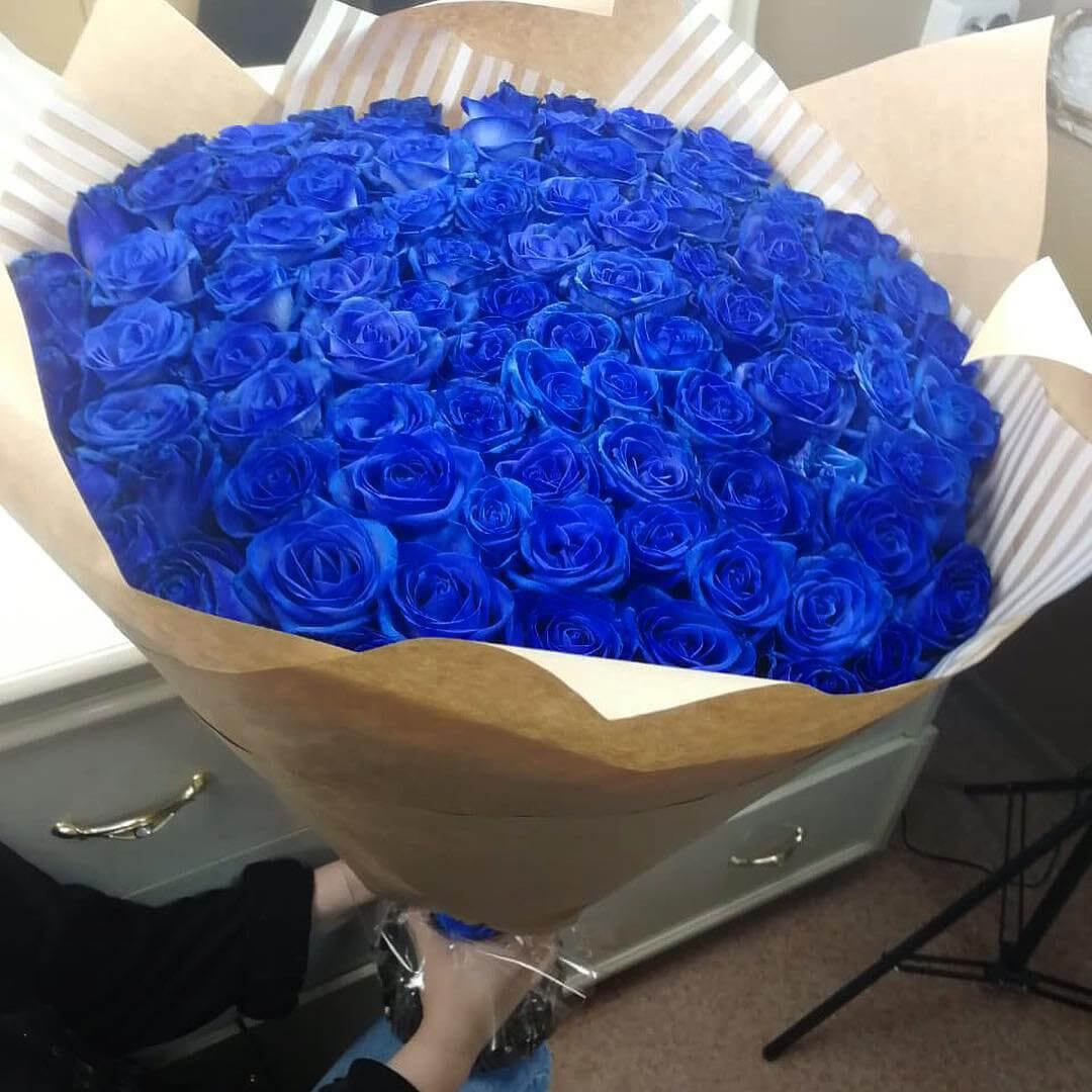 Букет синих роз